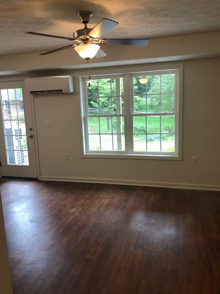 1464 Taylor Grove Ln #1 - Photo 3 of 14