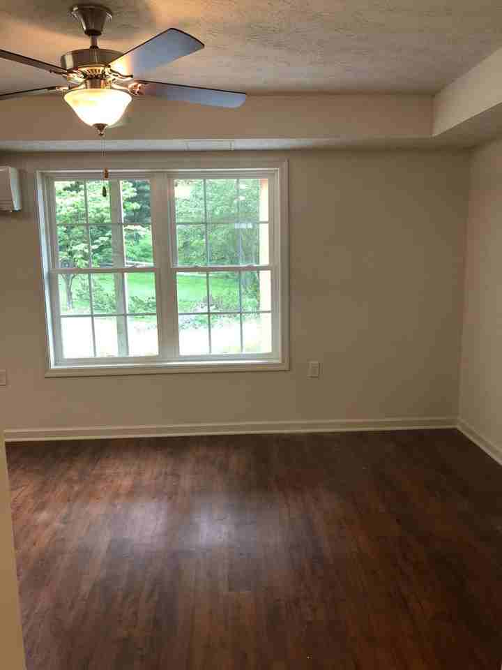 1464 Taylor Grove Ln #1 - Photo 4 of 14