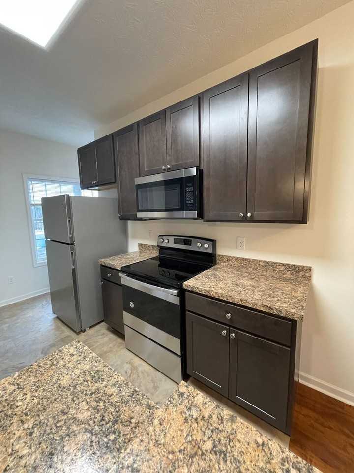 2875 Congers Creek Rd #2 - Photo 2 of 22