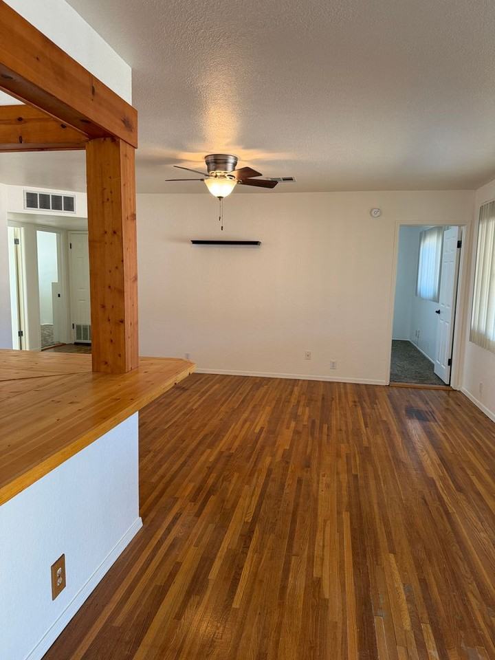2101 Aspen Dr - Photo 4 of 24