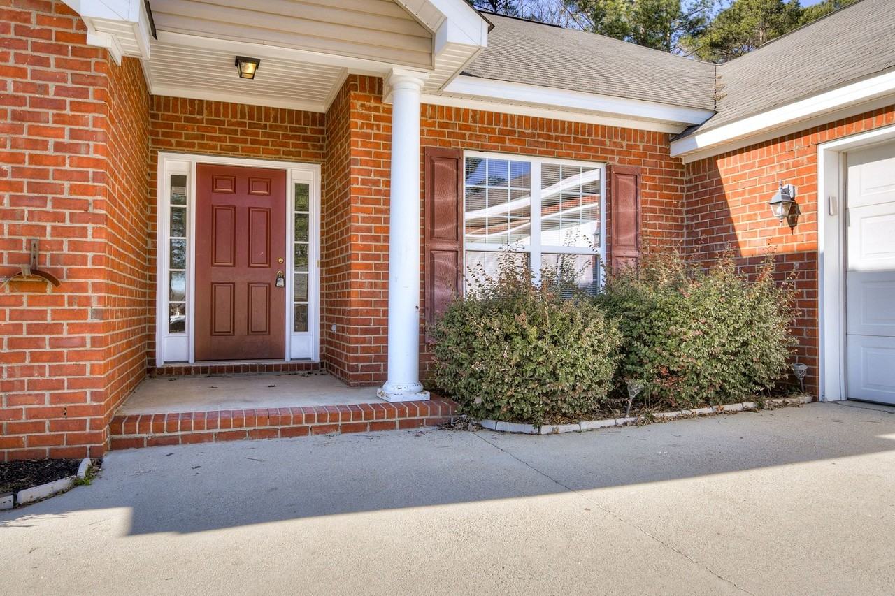 1215 Pinnacle Dr - Photo 4 of 31