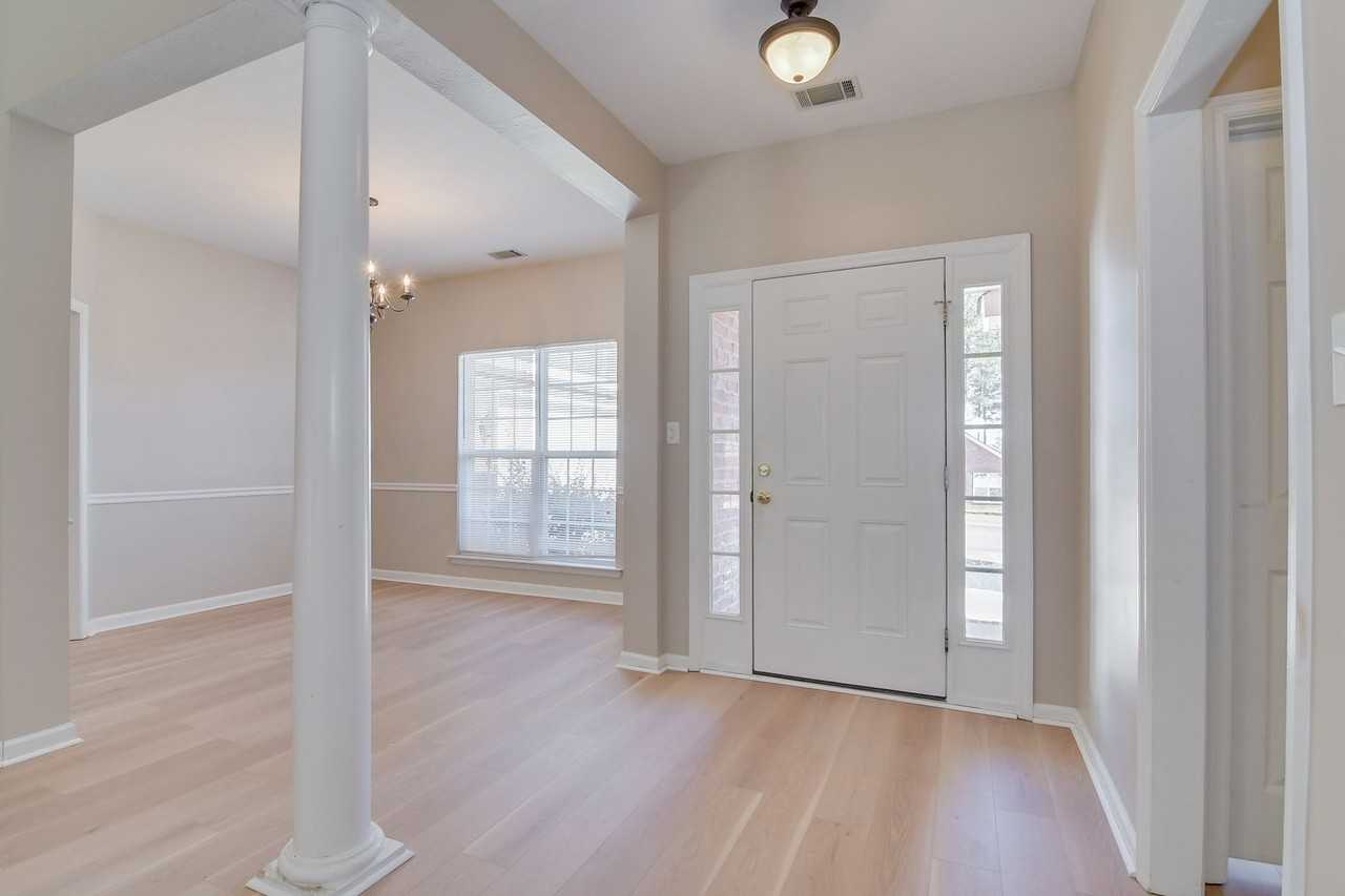 1215 Pinnacle Dr - Photo 5 of 31