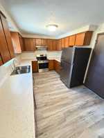 featured image of 305 S 9th St