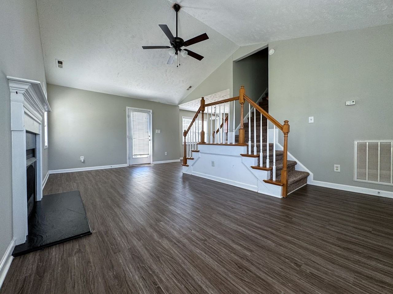 1502 Bridgeton Way - Photo 2 of 23