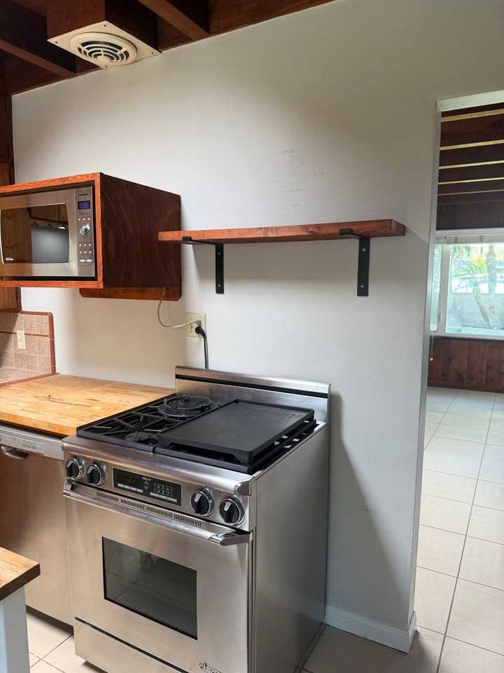 321 N Acacia Ave - Photo 3 of 4