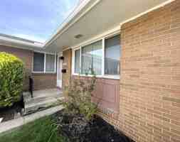 featured image of 1700 Elaine Rd