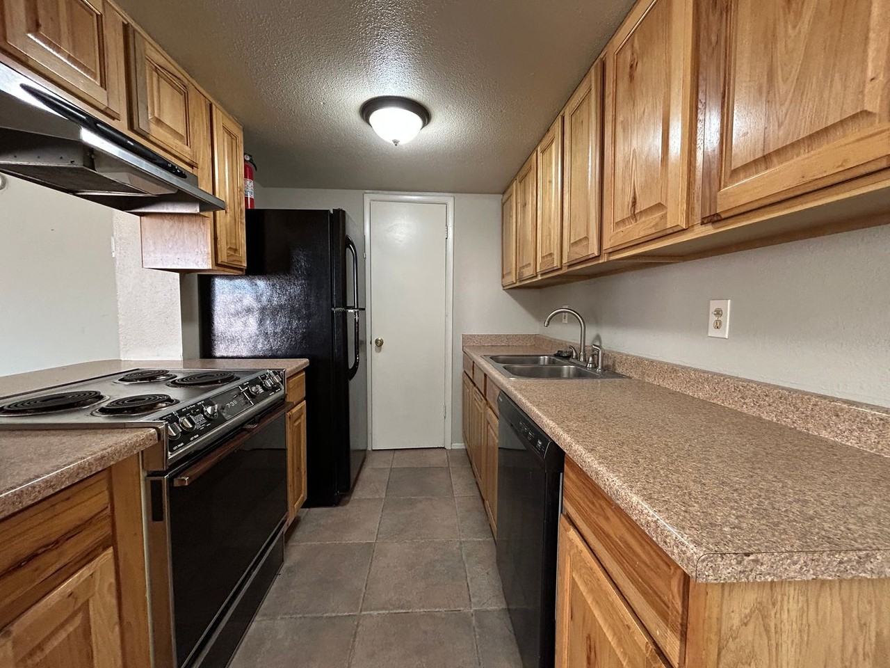 948 S Alma School Rd #105 - Photo 3 of 16