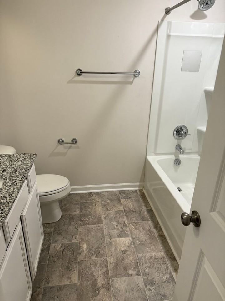 316 Laurel Park Dr - Photo 5 of 20