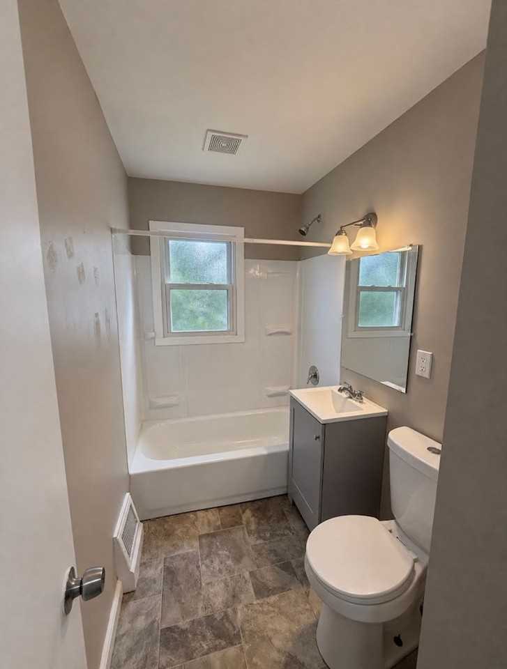 778 E Archwood Ave - Photo 7 of 13