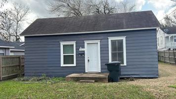 featured image of 2649 Royal Ave