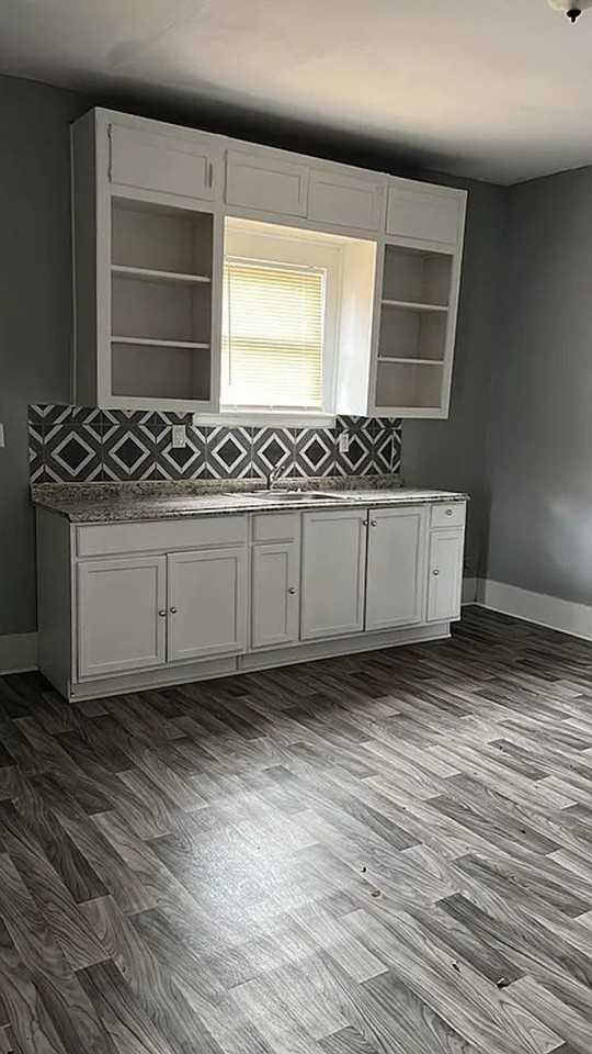 2649 Royal Ave - Photo 2 of 11