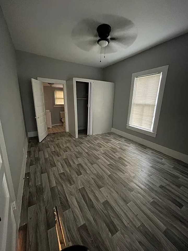 2649 Royal Ave - Photo 4 of 11