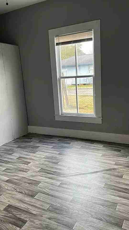 2649 Royal Ave - Photo 7 of 11