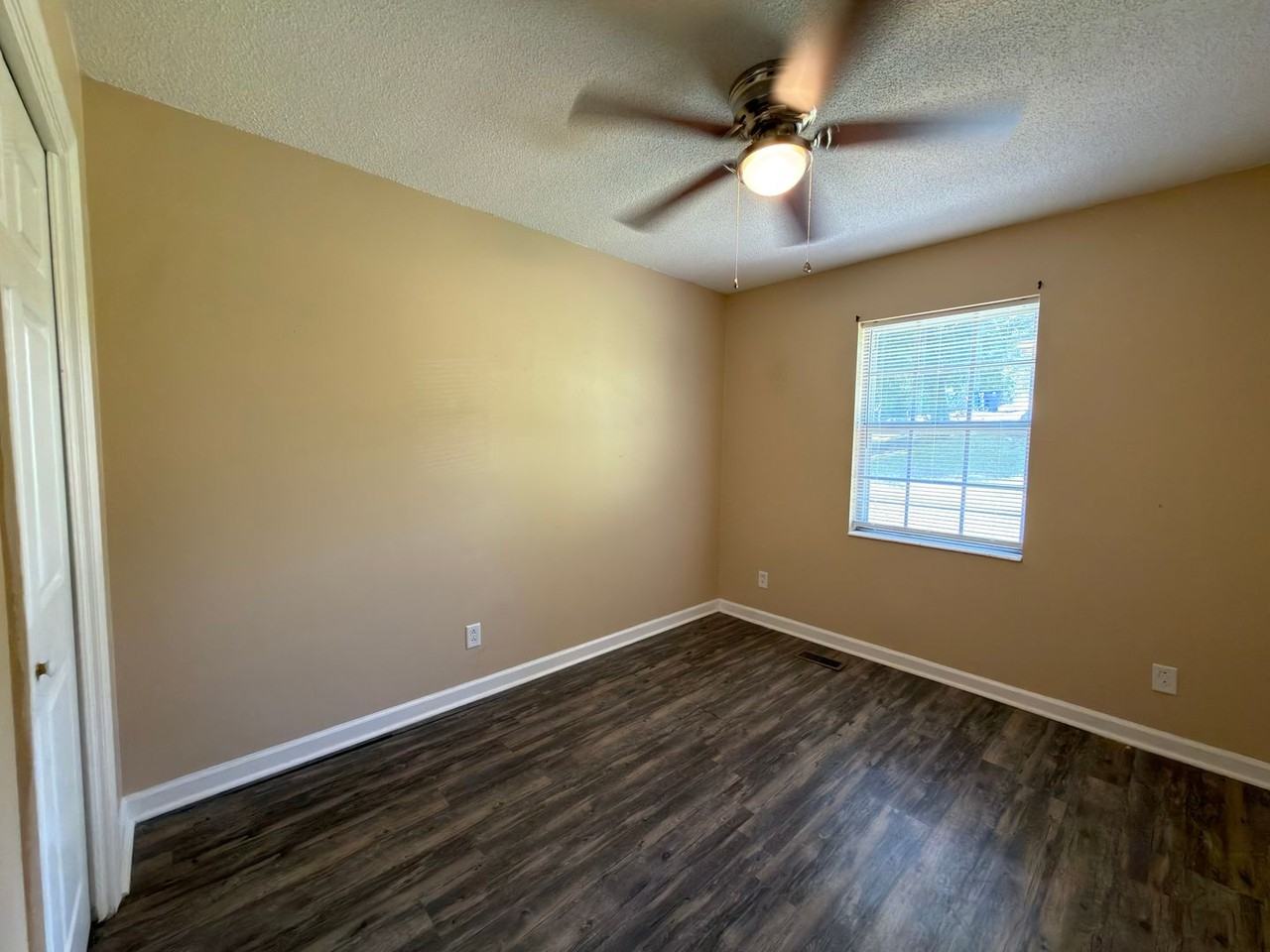 4740 Treemont Cir Ne - Photo 4 of 10