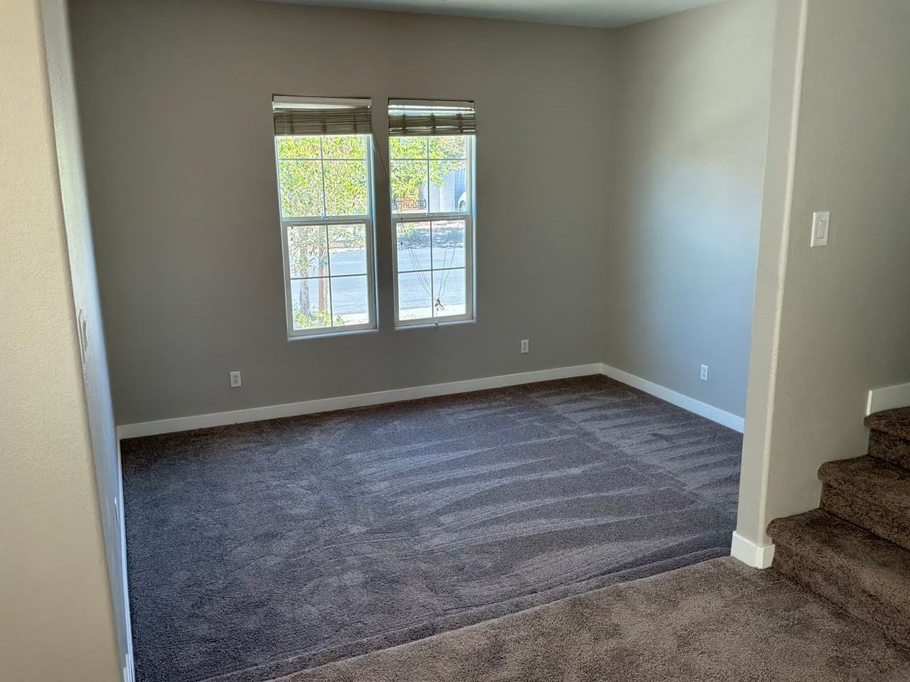9041 Rendon St - Photo 6 of 33
