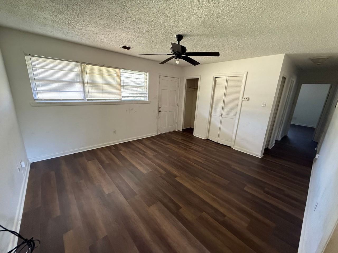 3404 Violet Dr - Photo 2 of 11