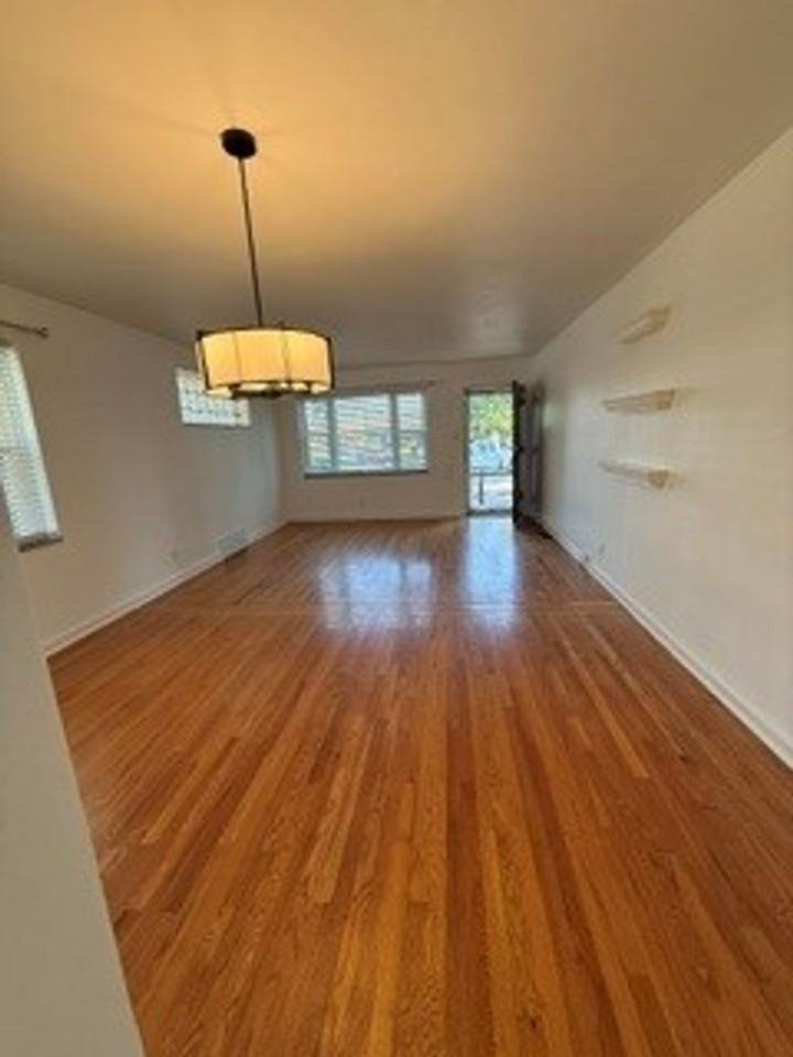 6264 Sunshine Dr - Photo 2 of 13