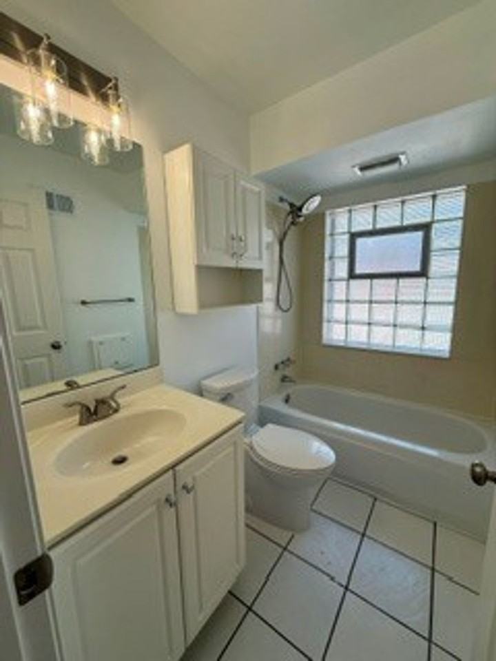 6264 Sunshine Dr - Photo 4 of 13
