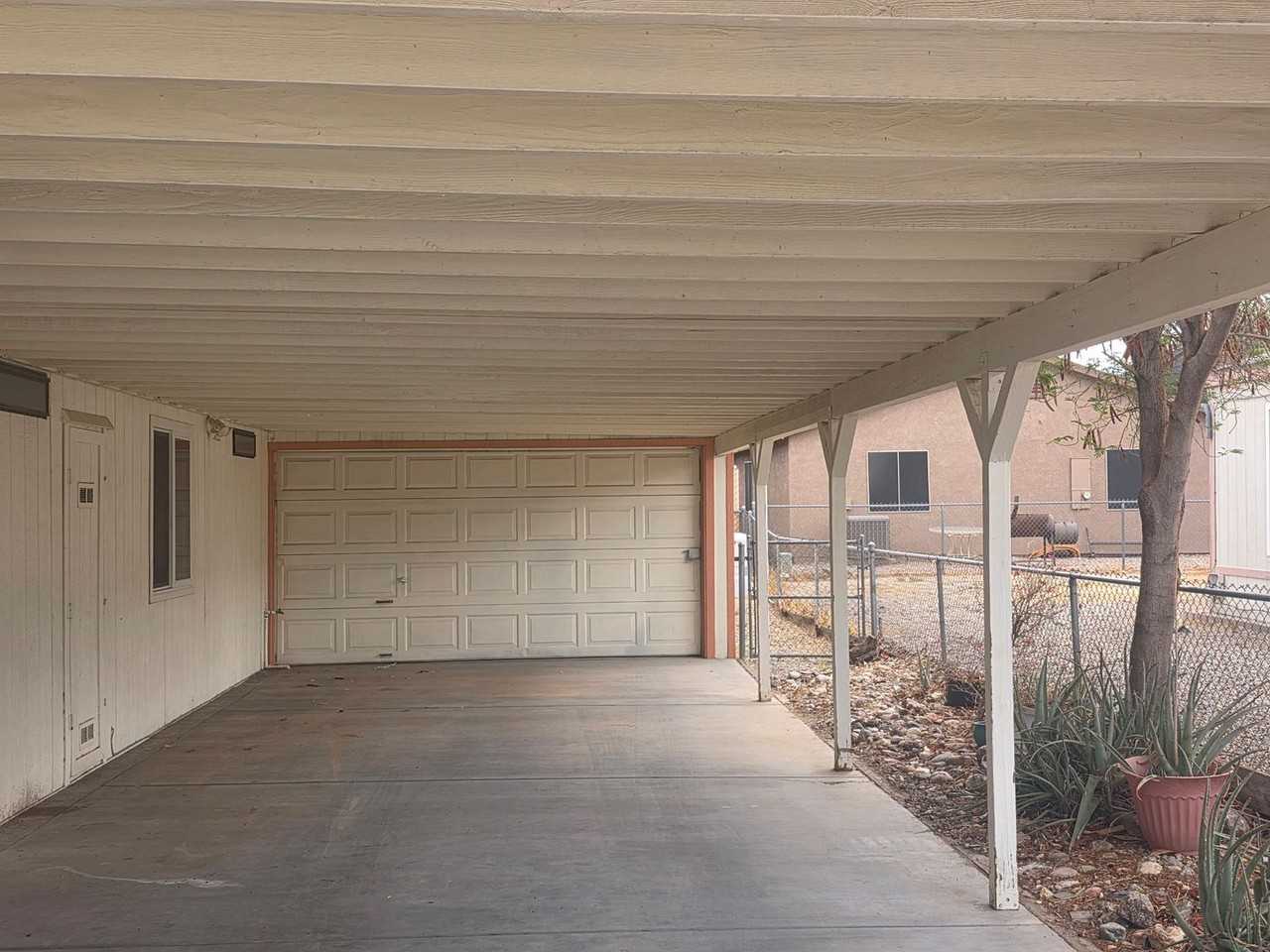 886 Holly St - Photo 3 of 5