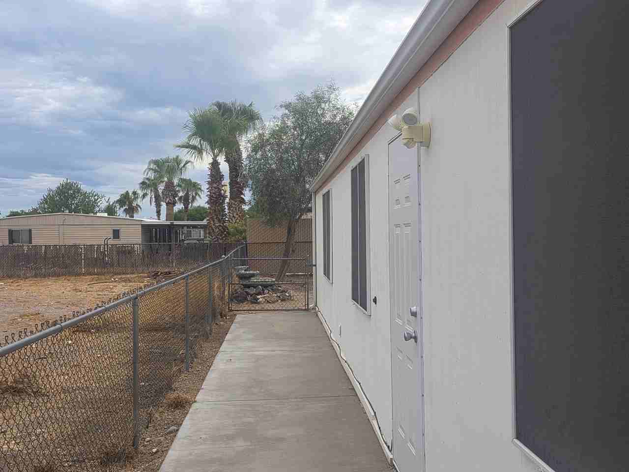 886 Holly St - Photo 5 of 5