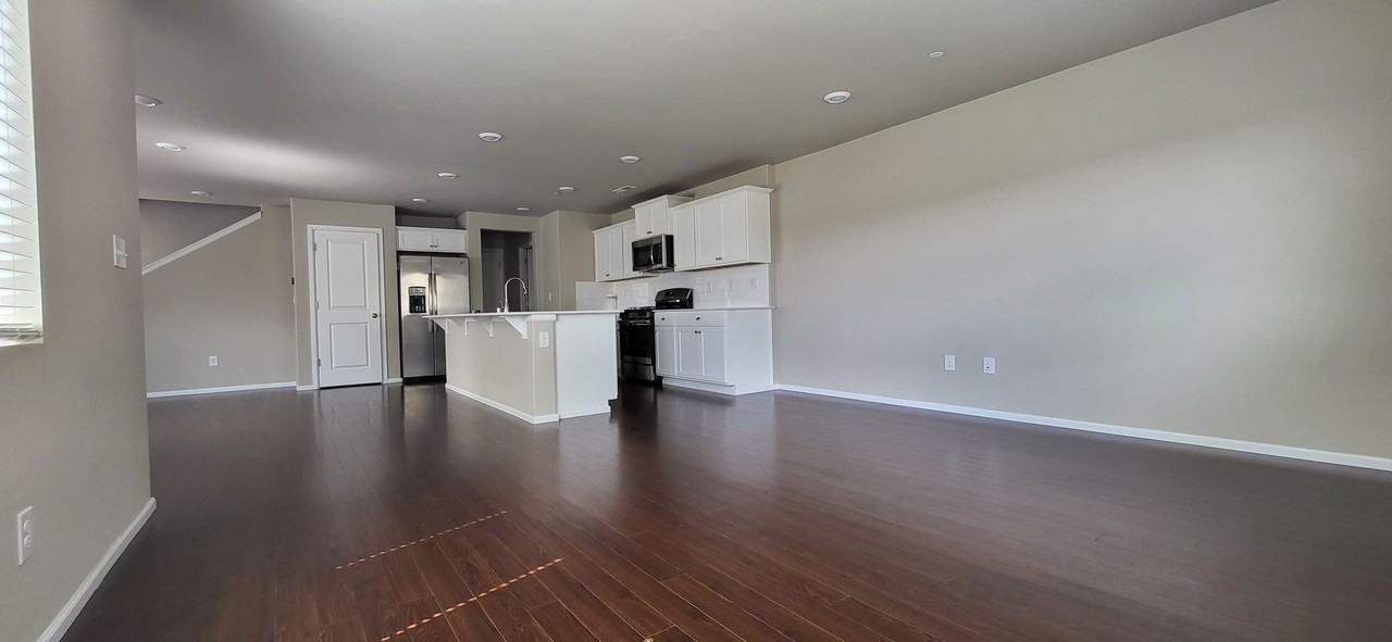 3332 Hoffman Hill Blvd - Photo 3 of 14