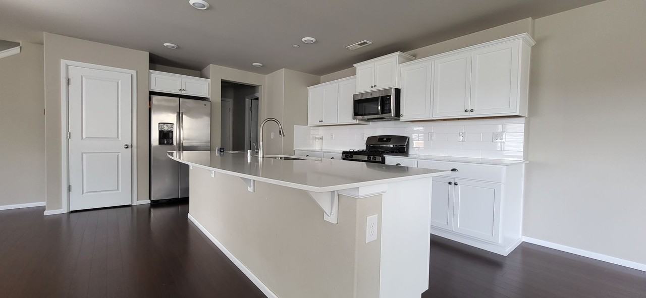 3332 Hoffman Hill Blvd - Photo 5 of 14