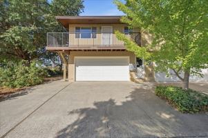 featured image of 2900 Pole Line Rd #4