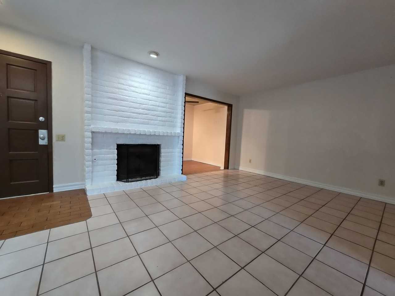 537 W Redd Rd - Photo 4 of 24