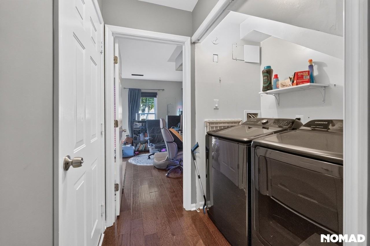 22996 Fontwell Sq - Photo 6 of 32