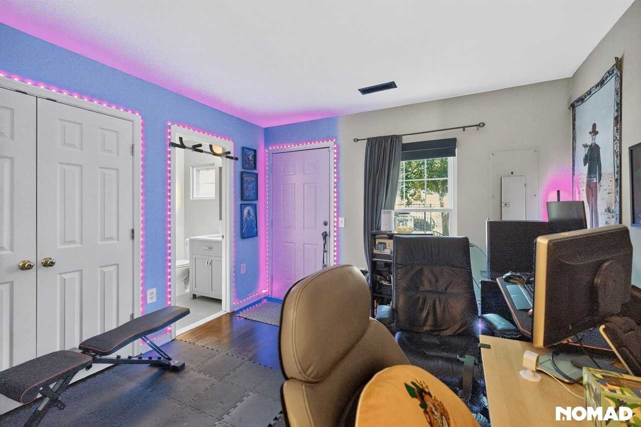22996 Fontwell Sq - Photo 7 of 32