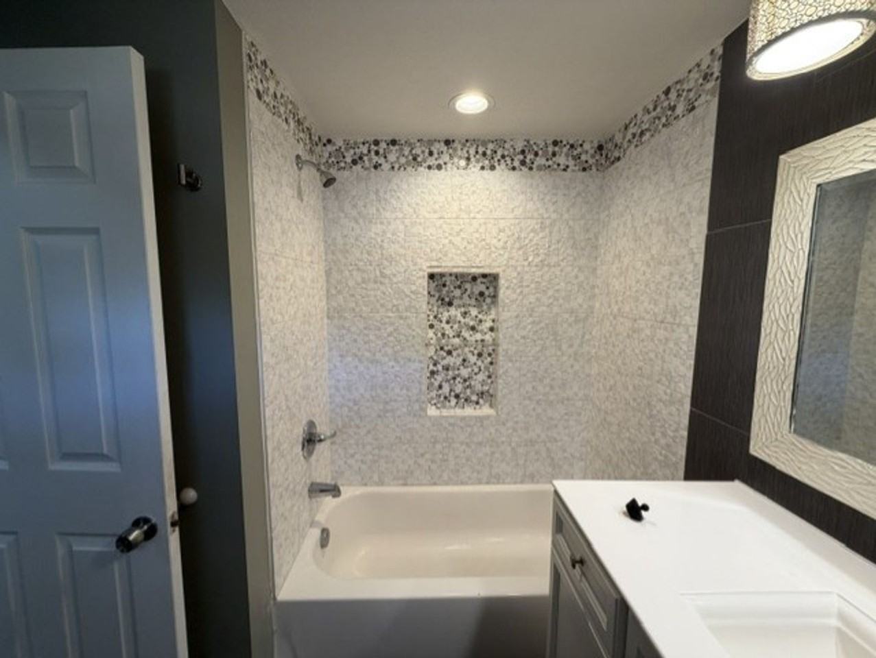 754 Hayden Ave - Photo 5 of 15