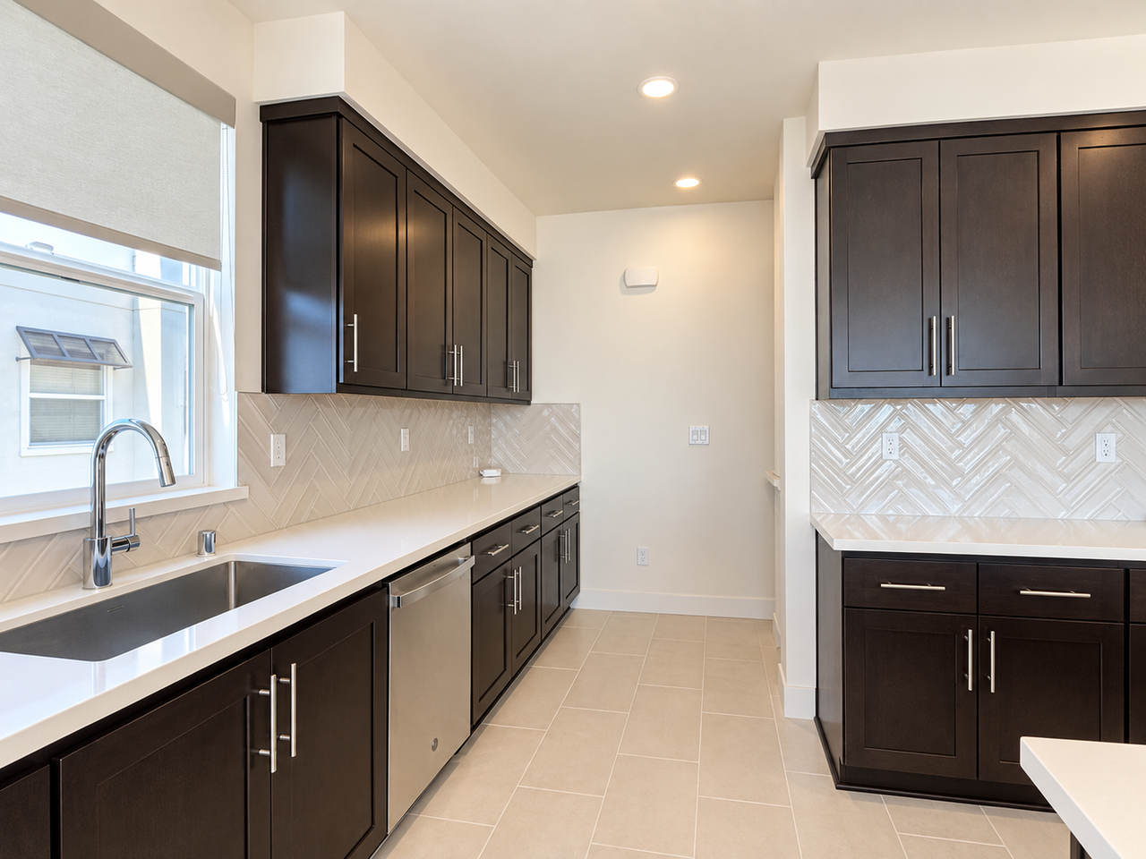9804 Seawind Way - Photo 6 of 23