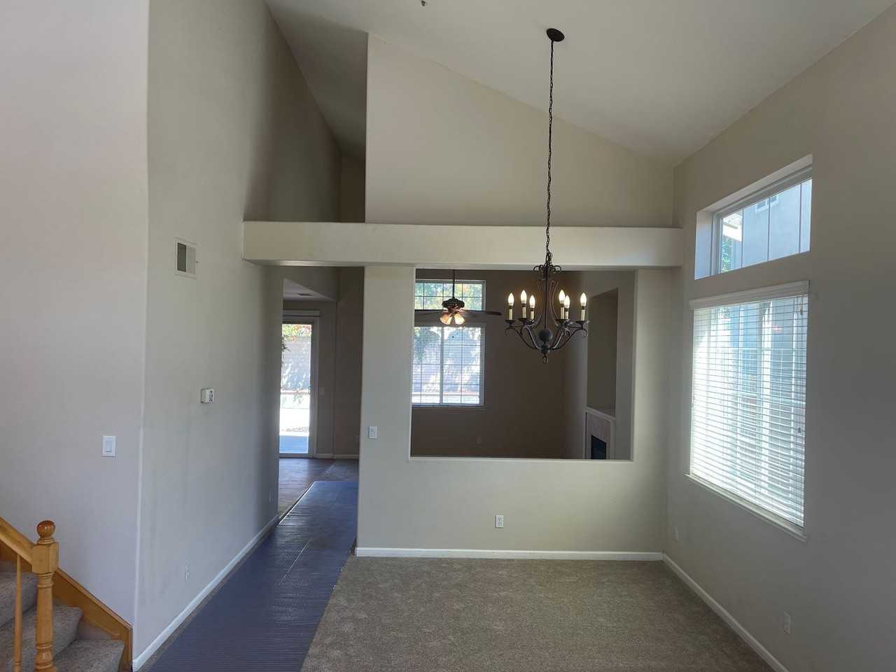 2733 Sunflower Cir - Photo 7 of 44