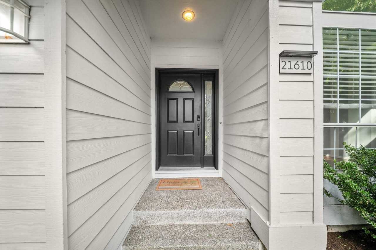 21610 95th Pl S - Photo 3 of 32