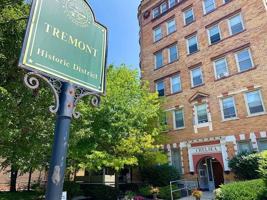 featured image of 2711 W 14th St