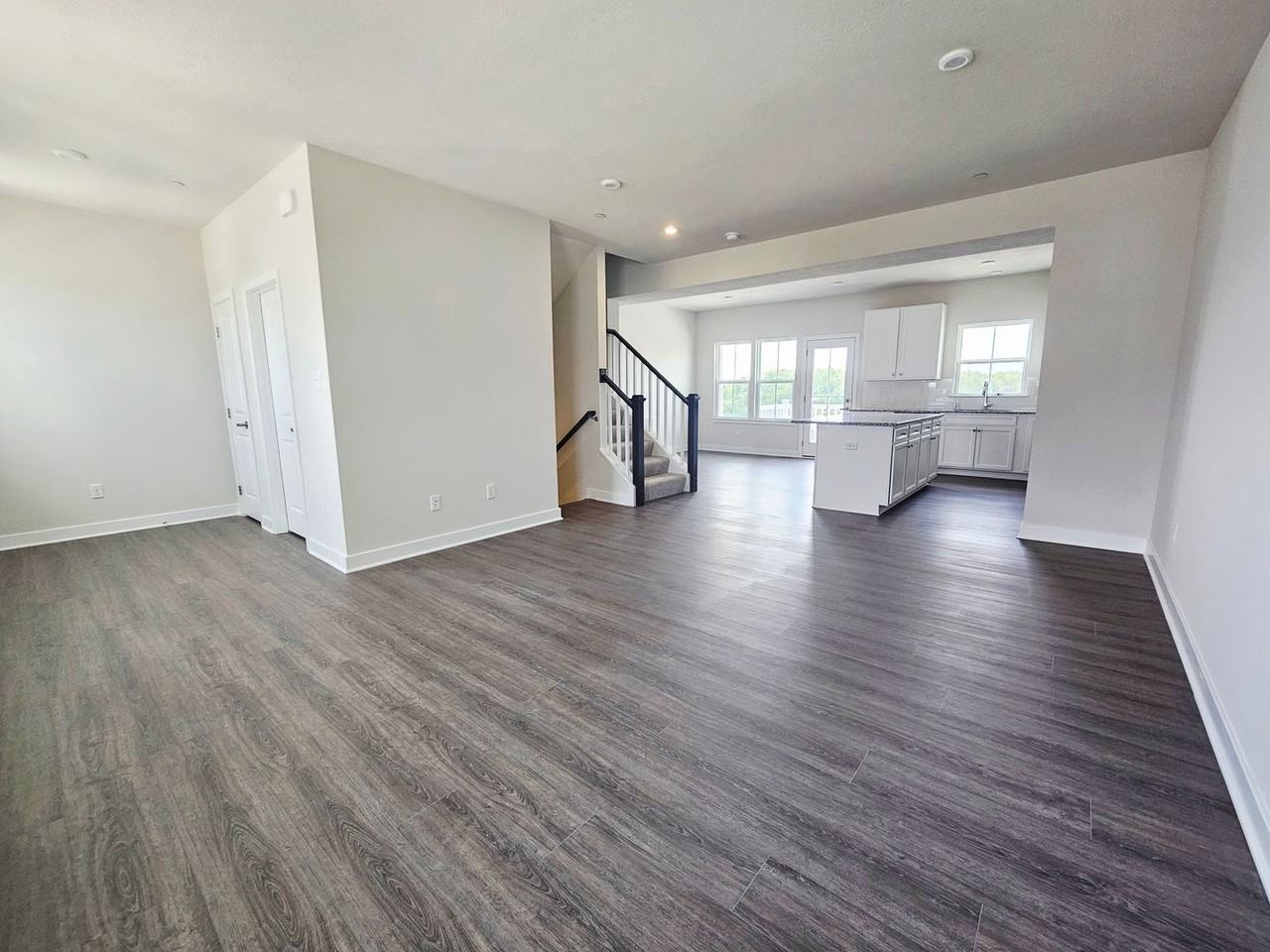 1191 Olivia Dr - Photo 4 of 26