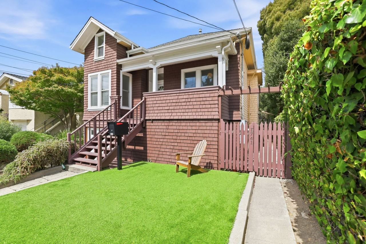 1741 1741 Rose St Front House - Photo 2 of 26