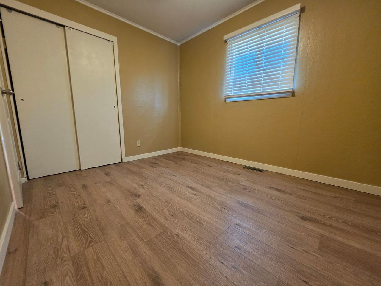 4309 Benton St Ne - Photo 6 of 14