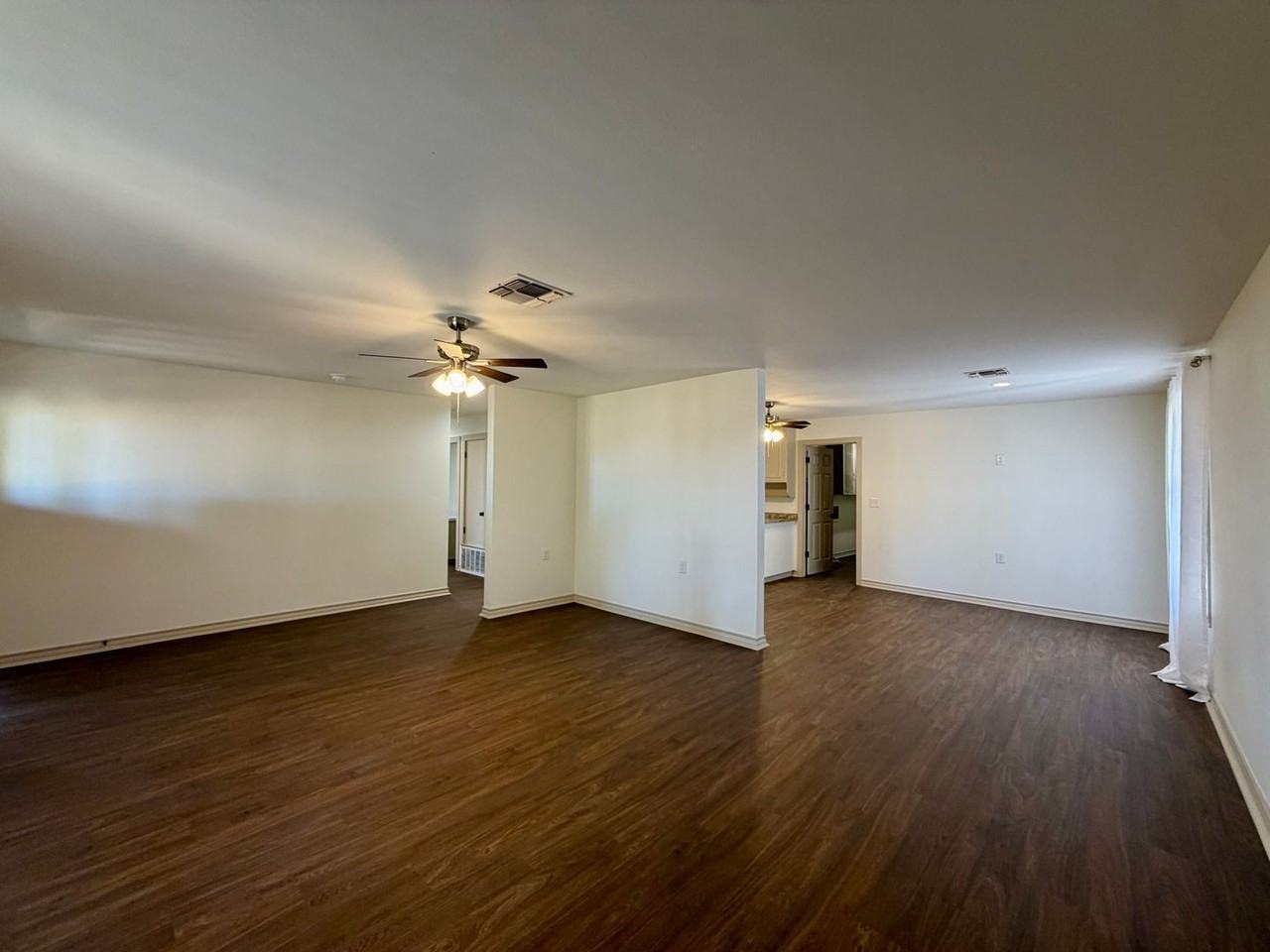 397 Scott Ln - Photo 3 of 15