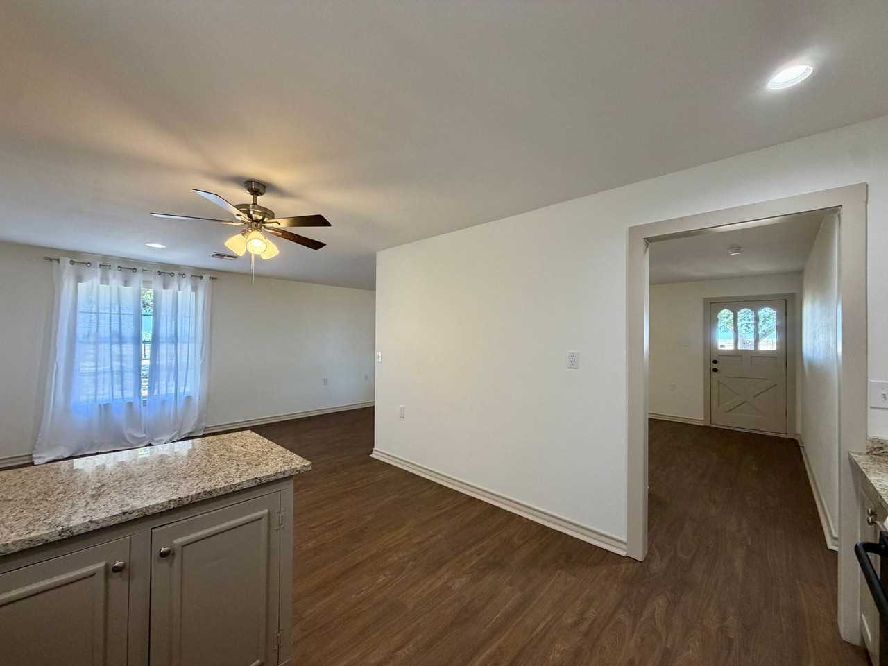 397 Scott Ln - Photo 7 of 15