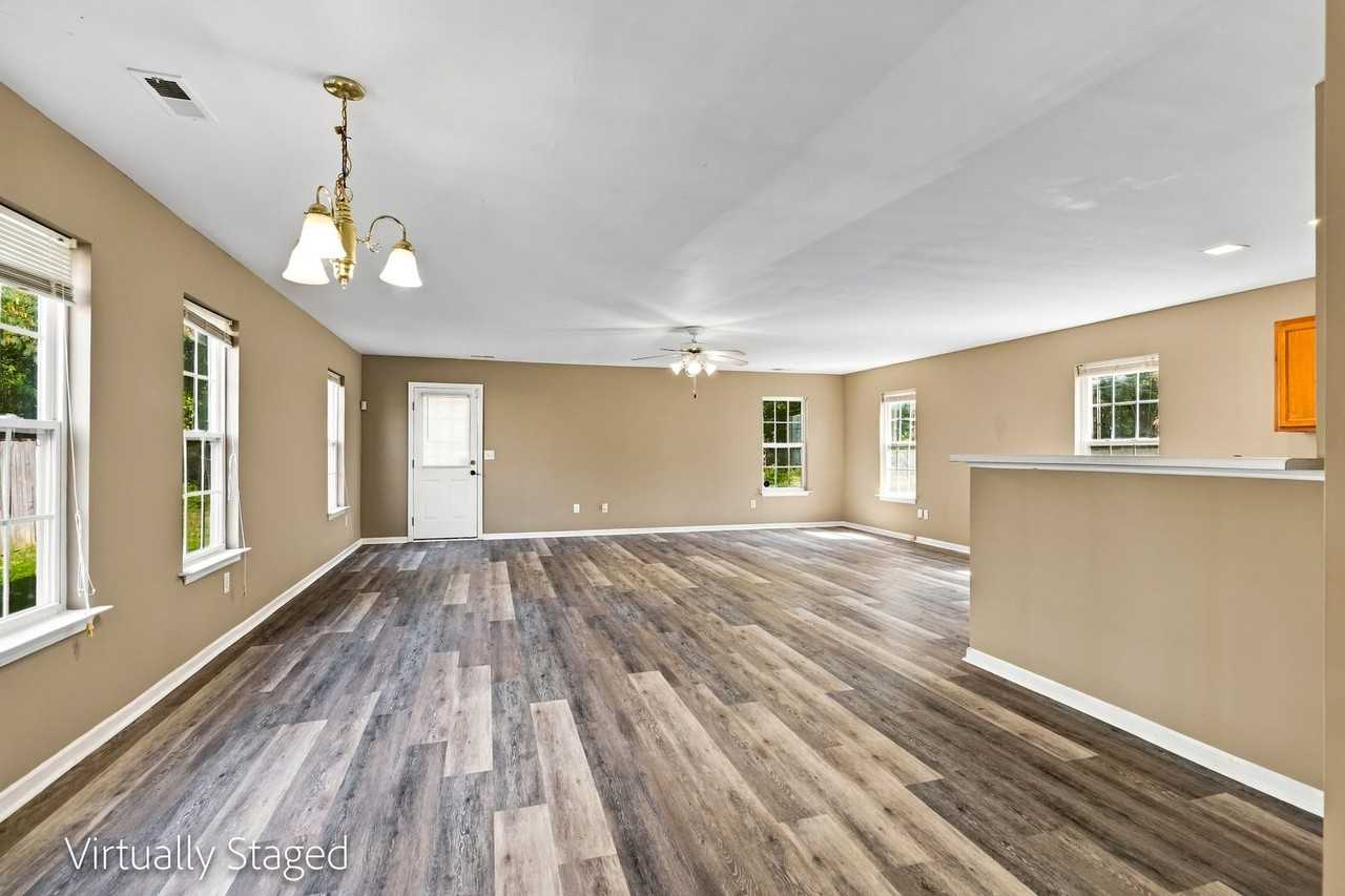 822 Oakshire Cir - Photo 6 of 41