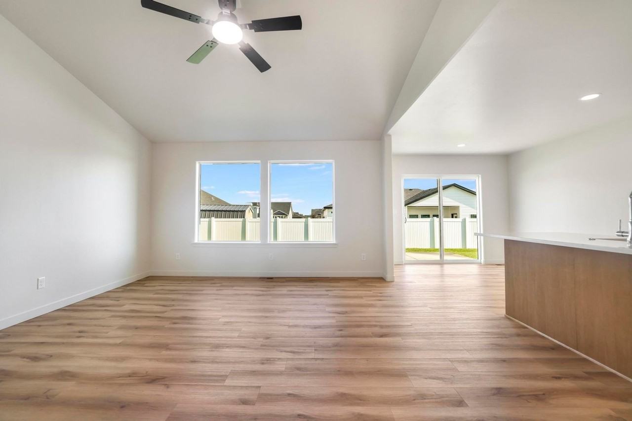 392 Rock Dove Loop - Photo 7 of 35
