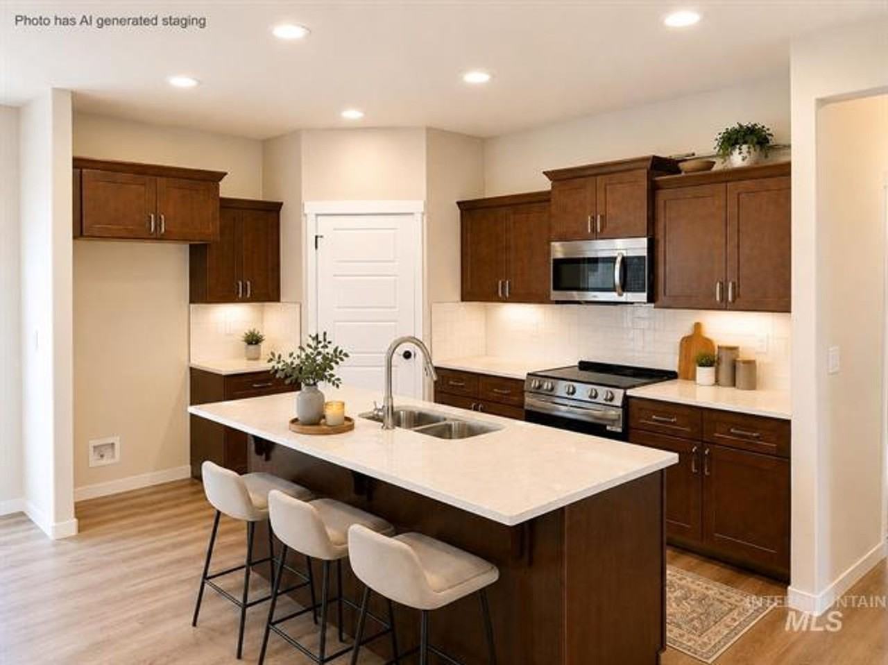 994 Kenbrook Loop - Photo 2 of 8