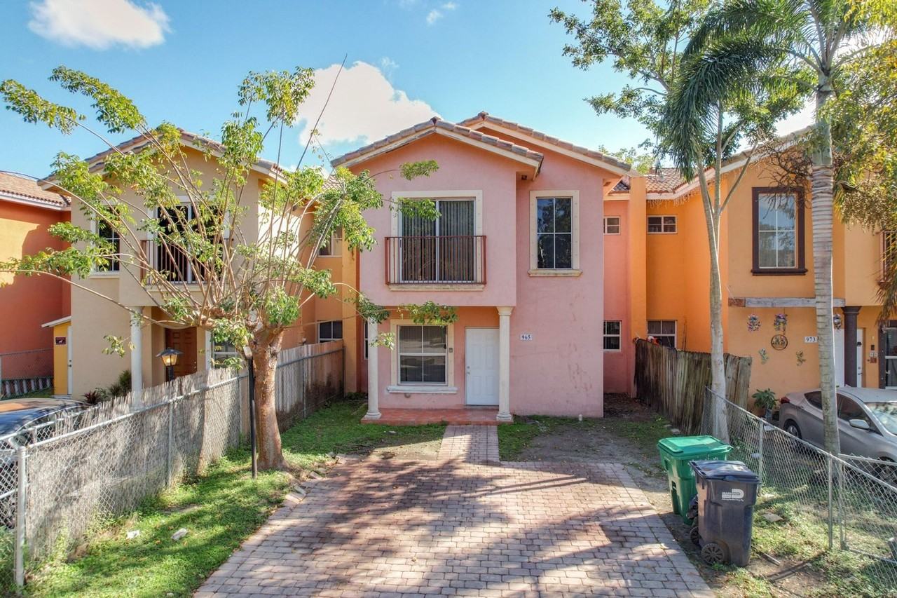 965 Sw 6th Ct