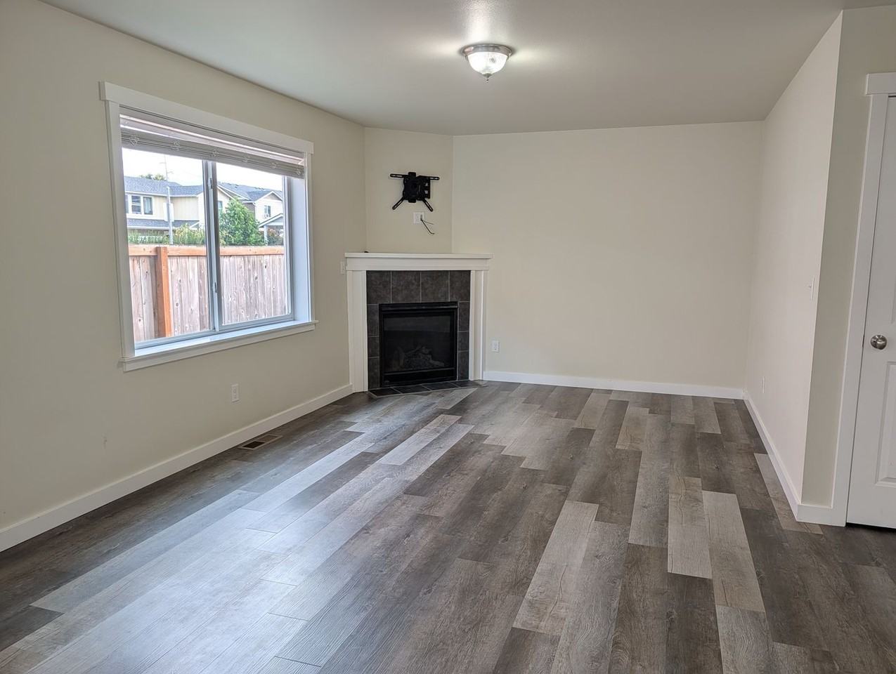 626 Stacey Pl - Photo 2 of 15