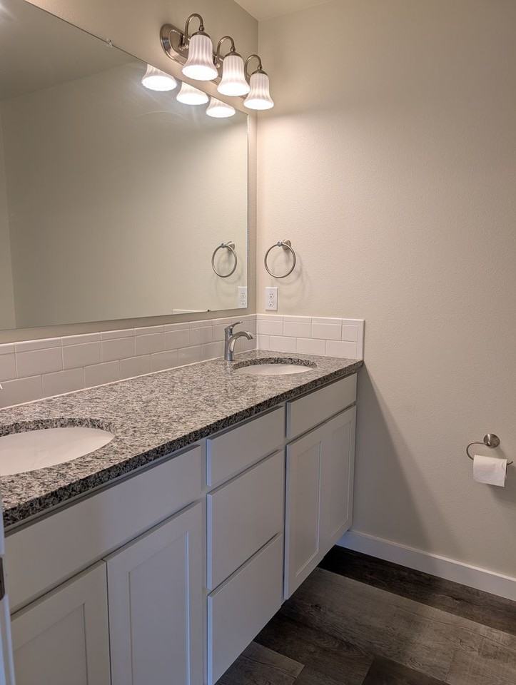 626 Stacey Pl - Photo 5 of 15