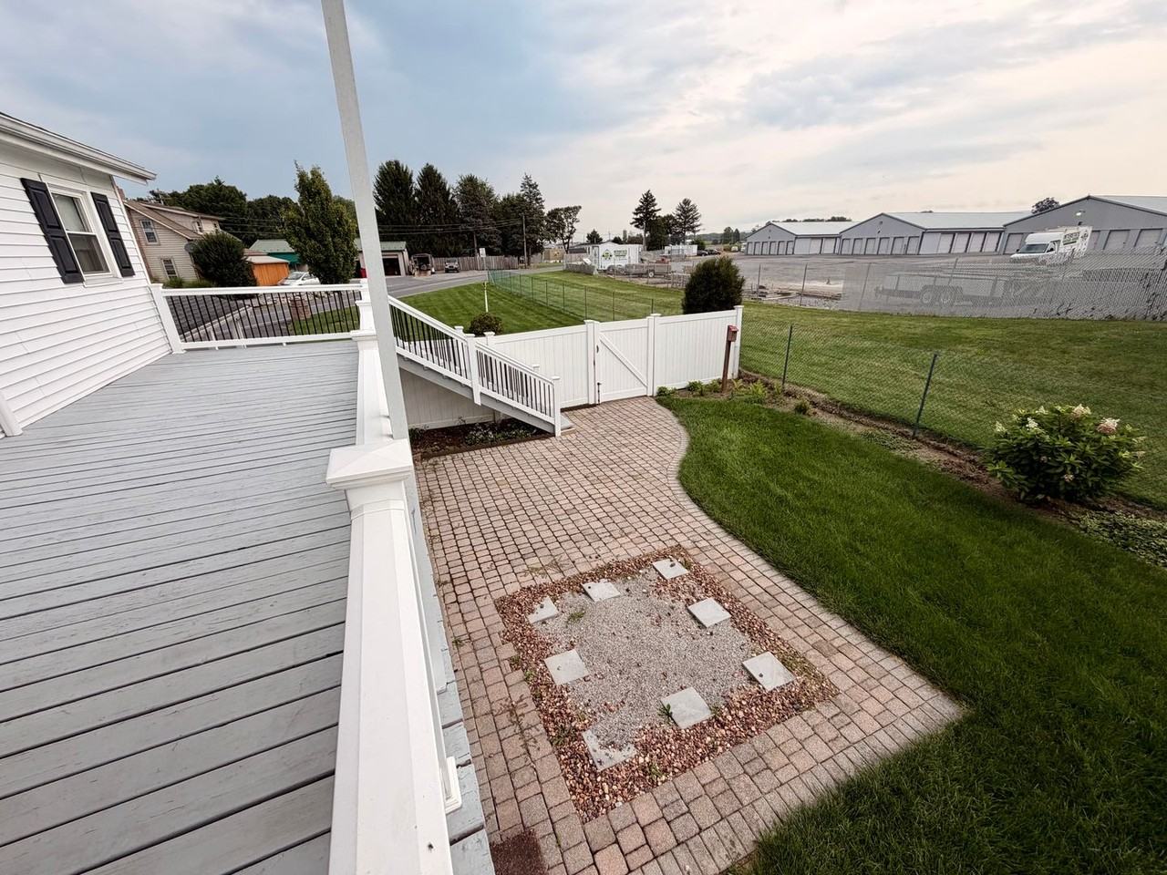 5266 Philadelphia Ave - Photo 4 of 26
