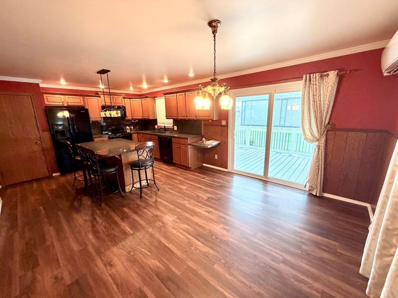 5266 Philadelphia Ave - Photo 5 of 26
