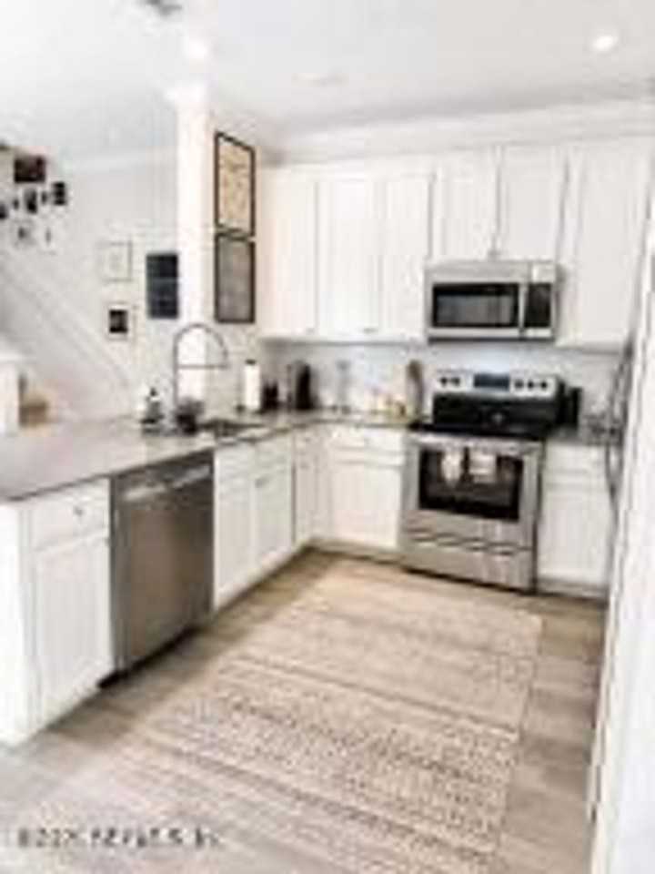 1186 Beach Dune Dr - Photo 4 of 15