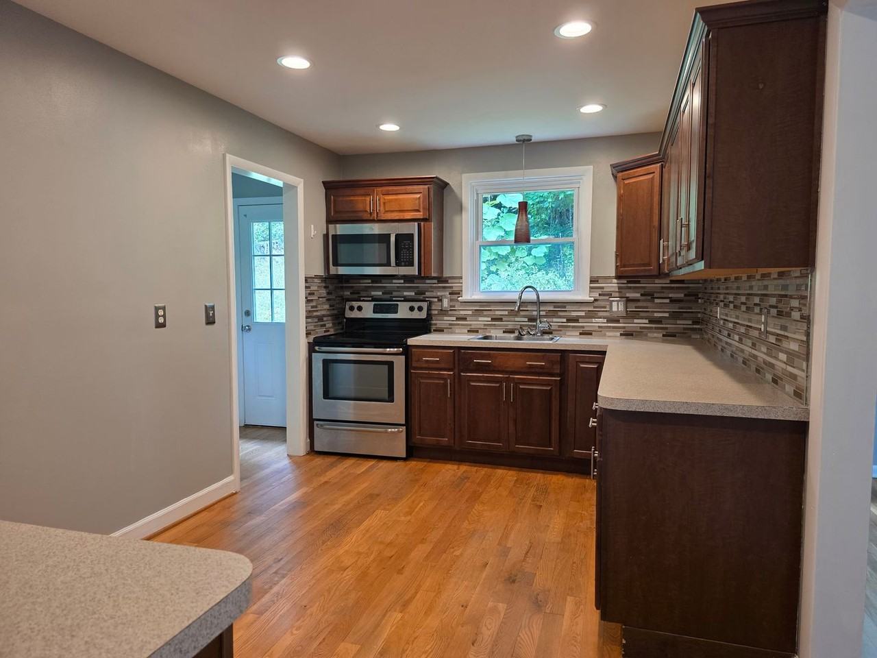 24 Fremont Rd - Photo 2 of 20